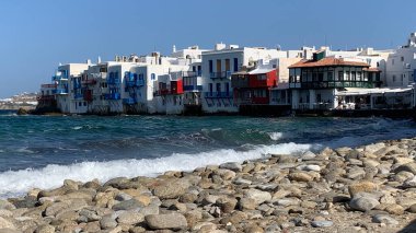 Güzel Yunan adası, Yunanistan