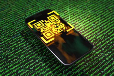 Bilgisayar programlama dil kodlarından yapılmış yeşil bir arka planda akıllı telefonun üzerinde yüzen ellow QR kodu. QR kod dolandırıcılığı, hackleme ve elektronik ödeme güvenliği kavramının yansıması