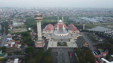 Orta Cava Büyük Camii, Semarang, Endonezya 'nın hava manzarası