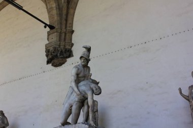 28 Temmuz 2018. Floransa, İtalya: Loggia dei Lanzi 'deki heykeller.