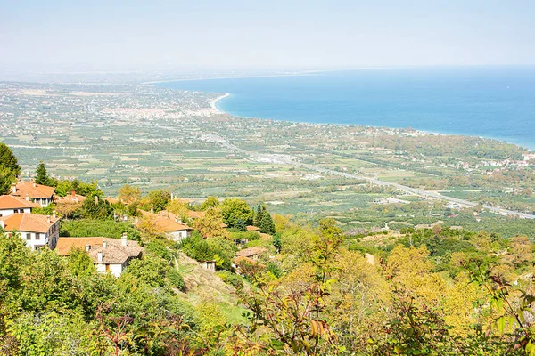 Yunanistan 'ın Olimpos Dağı' ndan Katerini kentinin manzarası