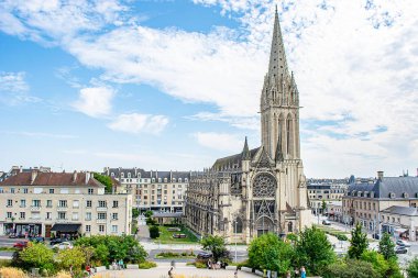 Normandiya 'dan Caen' e git.