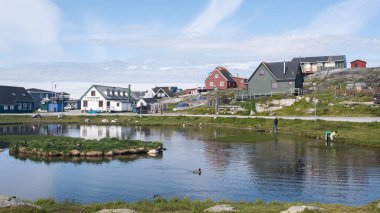 Grönland 'ın başkenti Nuuk yazın 