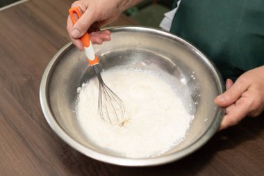 Renkli paskalya pastası