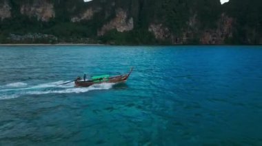 Krabi 'de geleneksel Tayland teknesi. Yüksek kalite 4k görüntü
