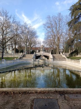 Şehir parkının güzel manzarası