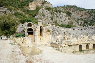 Demre (Antalya ili) antik bir Yunan tiyatrosunun kalıntıları)