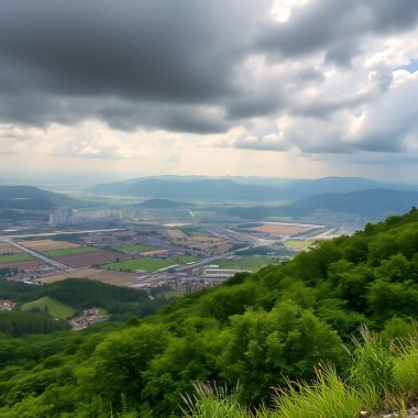 Yazın dağların manzarası