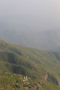 Dağlardaki dağ manzarası