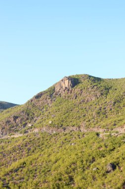 Kafkasların dağlarındaki güzel dağ manzarası.