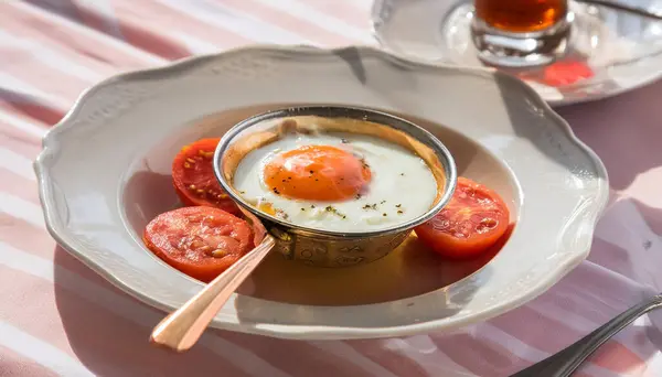 Afghan Inspired Breakfast Simple Tomato and Egg Dish