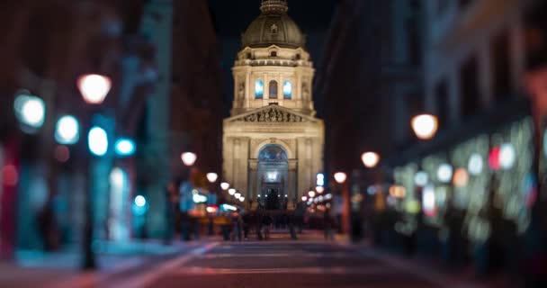 Budapest Hungría Enero 2024 Mucha Gente Borrosa Mueve Contra Fondo — Vídeos de Stock