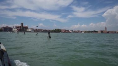 Su Taksisinden Venedik Şehri 'ne POV Bulutlu Gün
