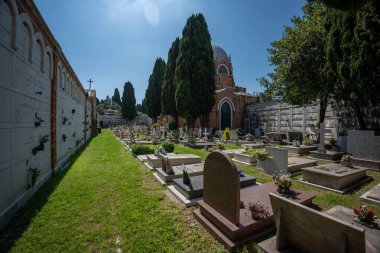 Venedik, İtalya - 4 Haziran 2024: San Michele Mezarlığı.