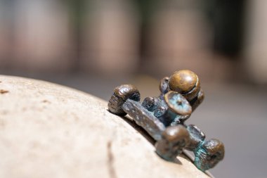 Budapeşte, Macaristan: 16 Haziran 2024: Kolodko ay gezgini mini heykeli.