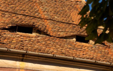 Sibiu, Romanya - 19 Ekim 2024: Mimari Harikalar: Sibiu 'nun Gözlü Evleri