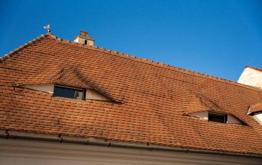 Sibiu, Romanya - 19 Ekim 2024: Mimari Harikalar: Sibiu 'nun Gözlü Evleri