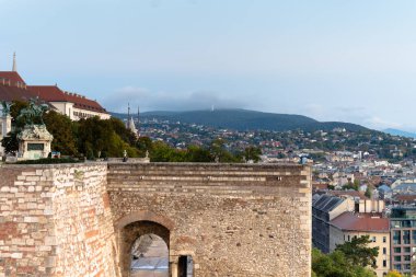Budapeşte, Macaristan - 11 Ekim 2024 Budapeşte üzerindeki Buda Kalesi 'nden Sabah Görüşü.