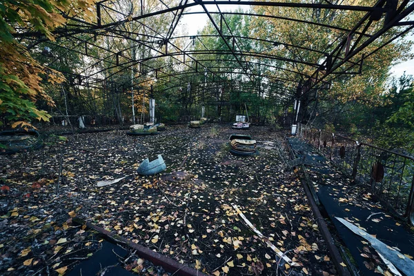 Abandoned Amusement Car Ride Ghost City Pripyat Chernobyl Exclusion Zone — Stock Photo, Image