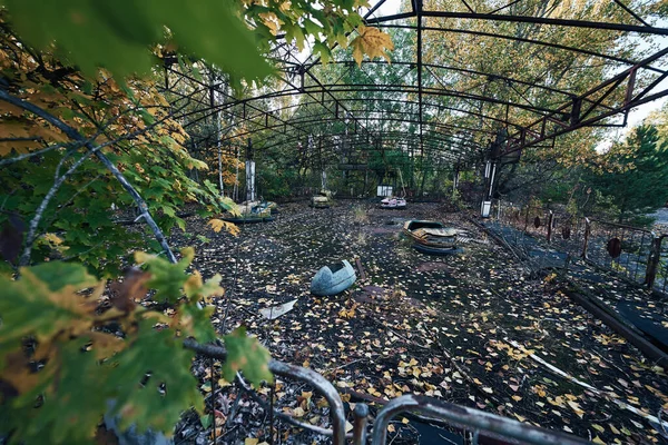 Abandoned Amusement Car Ride Ghost City Pripyat Chernobyl Exclusion Zone — Stock Photo, Image