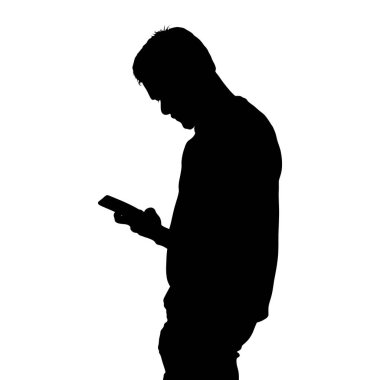 İzole edilmiş bir siluet, el bilgisayarındaki bir cihaza bakan bir kişiyi resmediyor. Şekil temiz beyaz bir arkaplana göre ayarlanır, bu da konuya ve aygıtla olan etkileşimlerine odaklanılmasını sağlar..