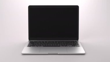 Model, promosyon veya web sitesi gezintileri için sergilenen krom tuşlu dizüstü bilgisayar. Yüksek kalite 4k görüntü