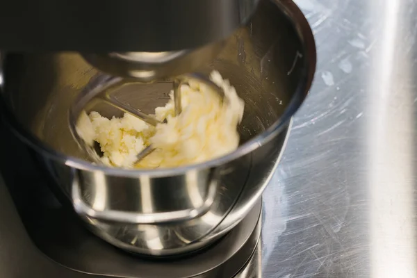 Making Macarons Silver Kitchen Table Mixer Kneads Dough Macarons — Stock Photo, Image