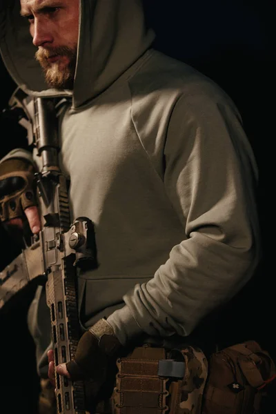 Ett Närbild Foto Beväpnad Ukrainsk Militär Man — Stockfoto