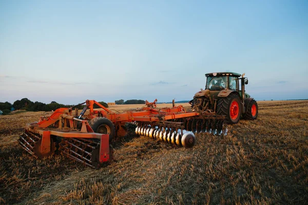Tractor Large Disc Harrow Tillage Farmer Work Concept — Stock Photo, Image