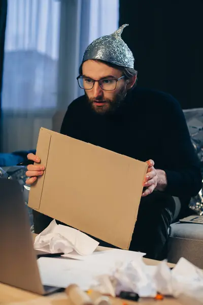 Conspiracy Theorist Tinfoil Hat Holds Sign His Hands — Stock Photo, Image