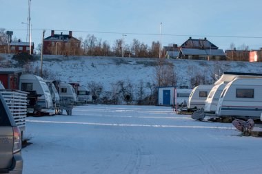 Laponya 'da kış manzarası, Abisko Ulusal Parkı, Abisko, İsveç. İskandinav dağ zinciri.