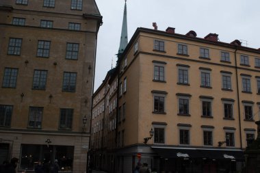 1 Mart 2024, Stockholm eski şehir silueti, İsveç 'in akşam manzarası.