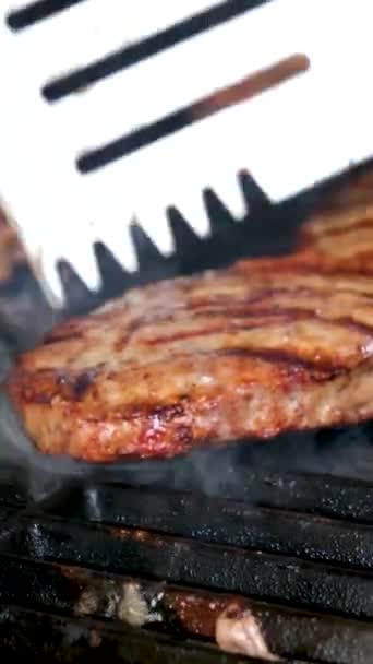 Top Close View Several Hamburgers Cooking Grill Someone Flipping Burgers — Stock Video