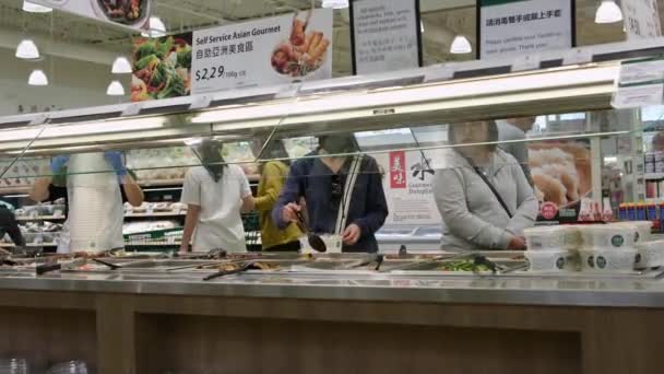 Kanada Vancouver 2024 Japanisches Essen Tnt Unkenntlich Menschen Kochen Wählscheibe — Stockvideo