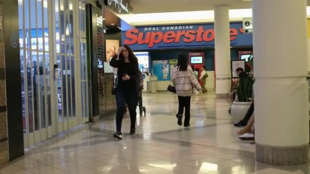 Mooi Interieur Van Beroemde Mall Superstore Metrostad Hoge Kwaliteit British — Stockvideo