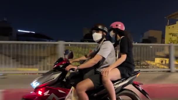 Saigon People Street Motorcyclists Motorcycles Cars Evening New Year Celebration — Stock Video