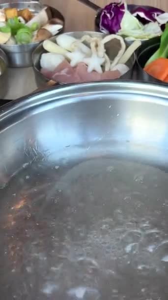 Zupa Ramen Wietnam Gotowanie Zupa Miso Pyszne Danie Warzywami Mięsem — Wideo stockowe
