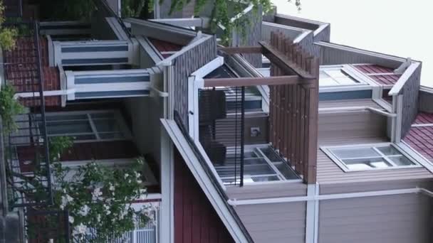 Maßgeschneidertes Großes Luxus Haus Mit Drei Garagentoren Einem Wohnviertel Vororte — Stockvideo