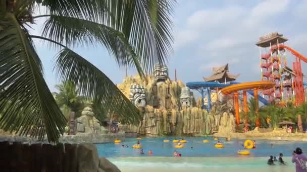 Vinwonders Phu Quoc Vietnam Palace Dream Central Vinders Theme Park — Stock video