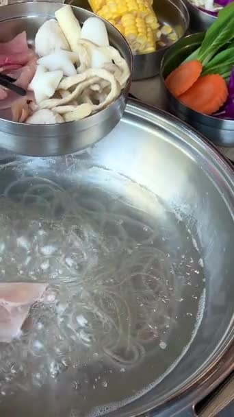 Вьетнамский Суп Рамен Варить Мисо Суп Вкусное Блюдо Овощами Мясом — стоковое видео
