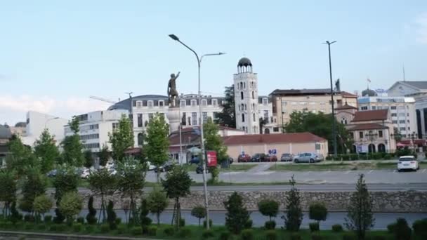 Βόρεια Μακεδονία Πρωτεύουσα Της Μακεδονίας Σκόπια Προσελκύουν Κτίρια Στο Κέντρο — Αρχείο Βίντεο