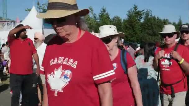 День Канады Суррее Традиционный День Канады Празднование Атрибутики Красной Одежды — стоковое видео