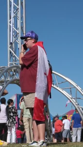 Dzień Kanady Surrey Tradycyjne Akcesoria Obchodów Dnia Kanady Czerwona Odzież — Wideo stockowe