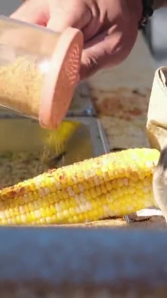 Hot Corn Canada Flag Sprinkle Salt Corn Surrey Canada Day — Stock video