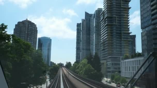 Widok Tylnego Okna Pociągu Metra Ruchu Vancouver Kanada Wysokiej Jakości — Wideo stockowe