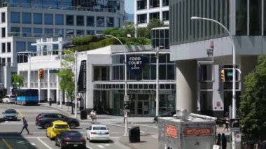 Vancouver Canada 06.07.2023 Şehir yaşamı, yaz güneşli bir gün. Yüksek kalite 4k görüntü