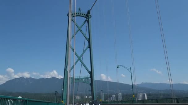 Vancouver Kanada 023 Oroszlán Kapu Híd Közlekedés Autó Forgalom Nyári — Stock videók