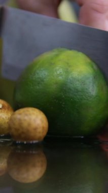 Tropik meyveli rambutan longam mango. Yüksek kaliteli FullHD görüntüler