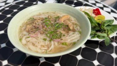 Vietnam usulü sığır etli Pho Bo çorbası. Yüksek kalite 4k görüntü