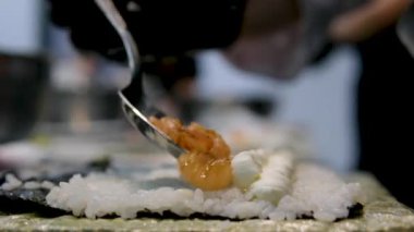 Yemek tarifi, adım adım suşi tempura. Yüksek kalite 4k görüntü